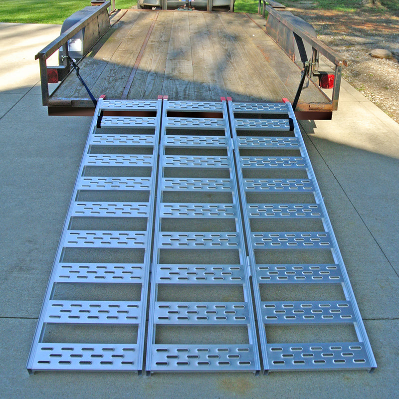 Tri-Fold Ramp with Treads – CargoSmart LLC